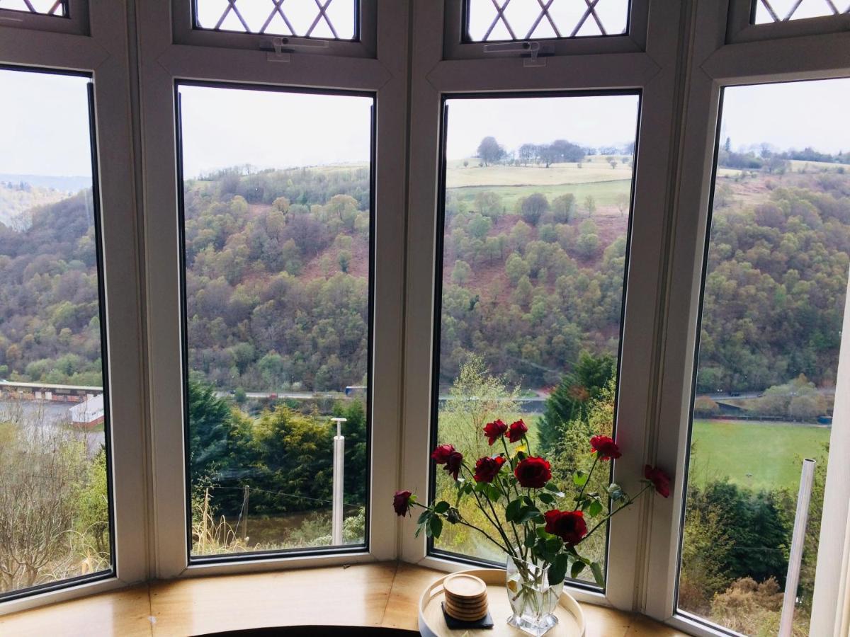 The Crest Hillside Retreat With Hot Tub Villa Abertillery Buitenkant foto