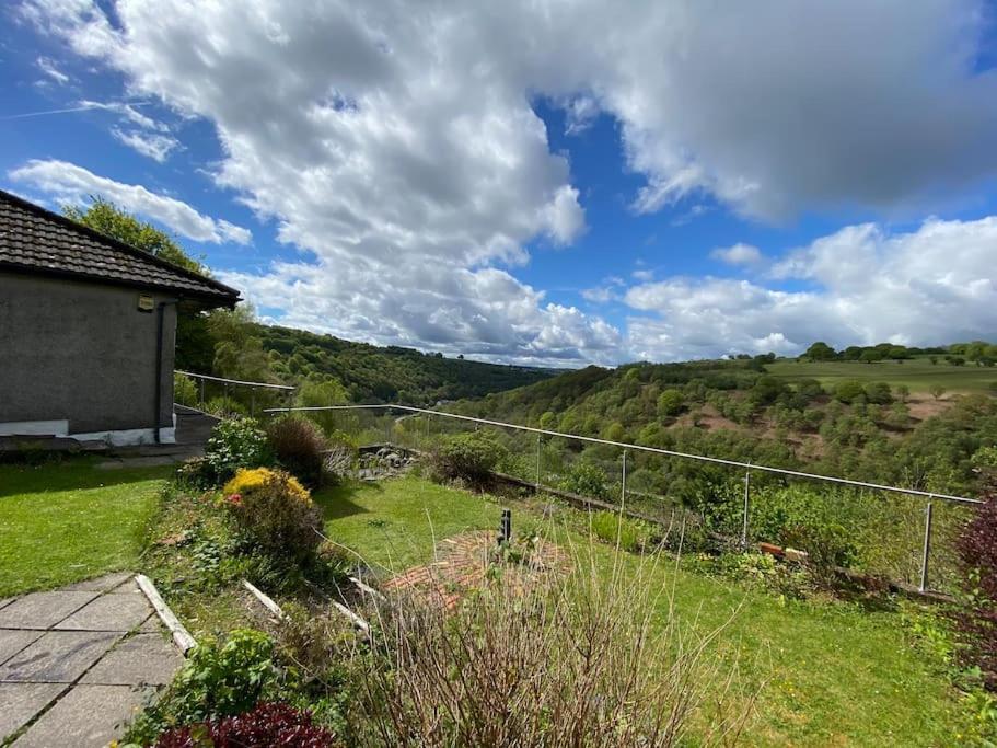 The Crest Hillside Retreat With Hot Tub Villa Abertillery Buitenkant foto